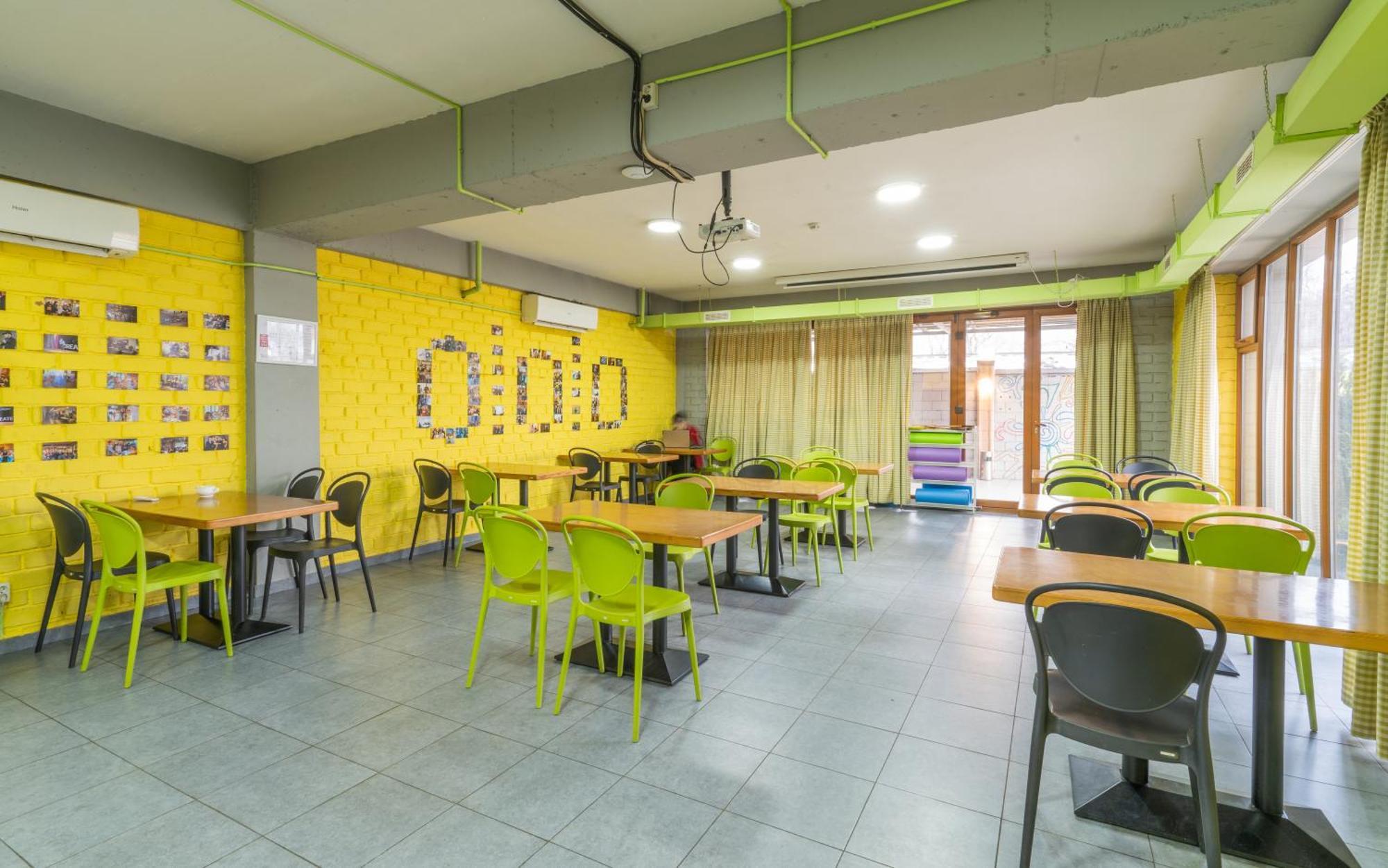 Ololofreelander Hostel&Coworking ビシュケク エクステリア 写真