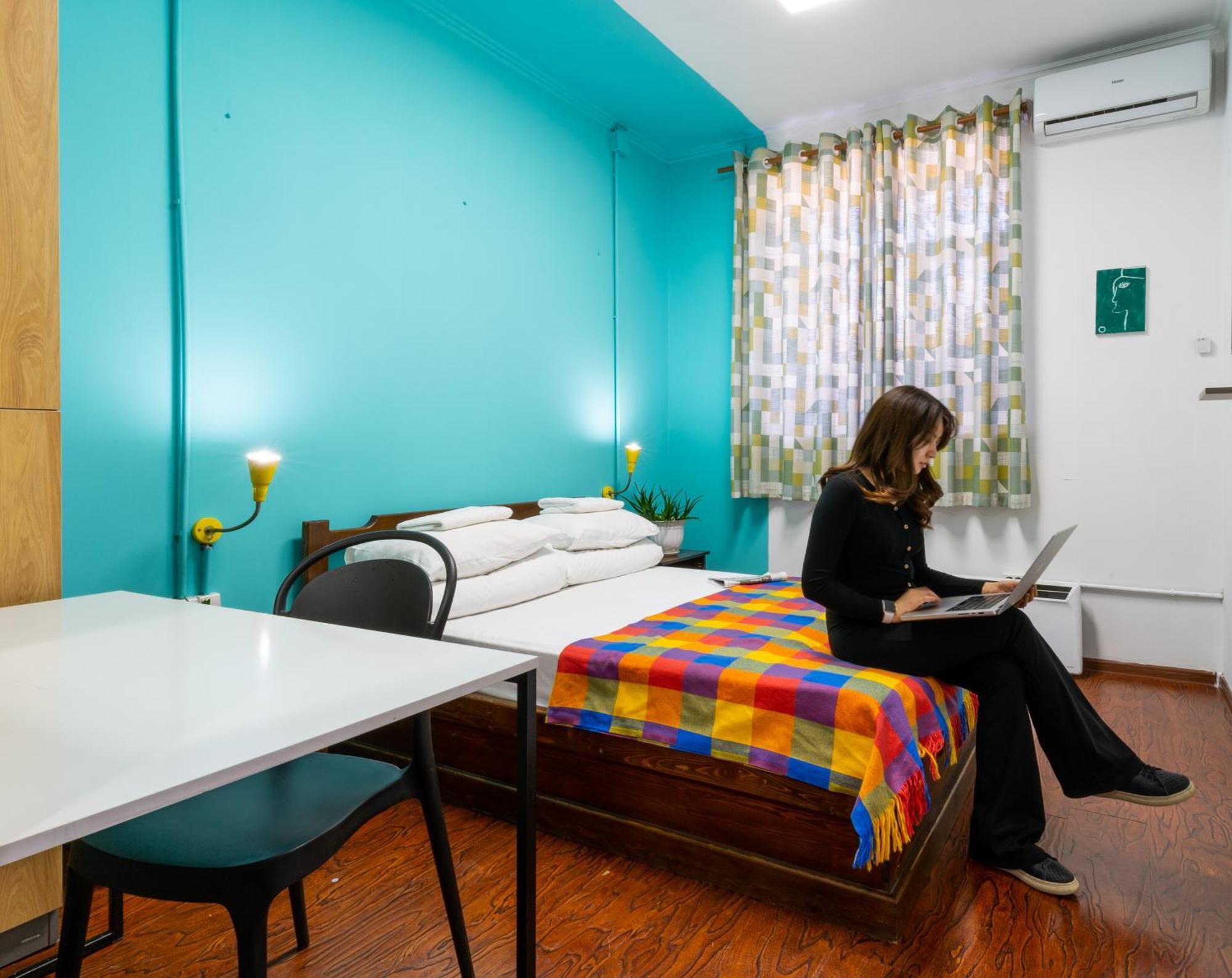 Ololofreelander Hostel&Coworking ビシュケク エクステリア 写真